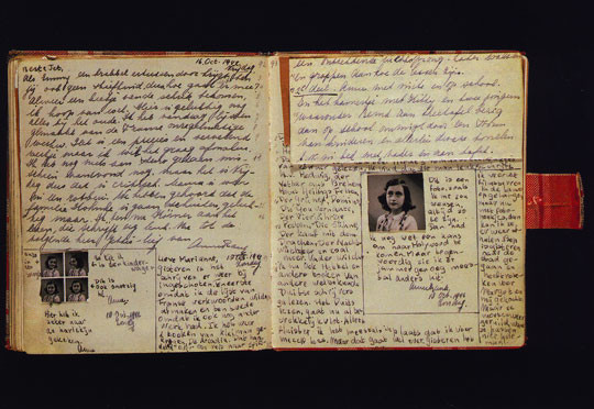 http://jeffwerner.ca/images/journal/anne-frank-diary-open.jpg