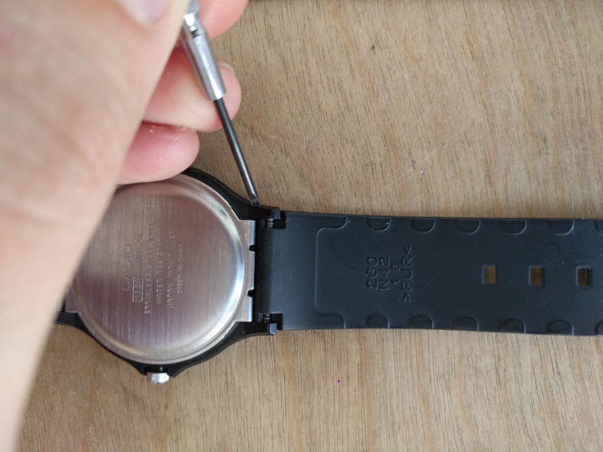 replace battery spy watch