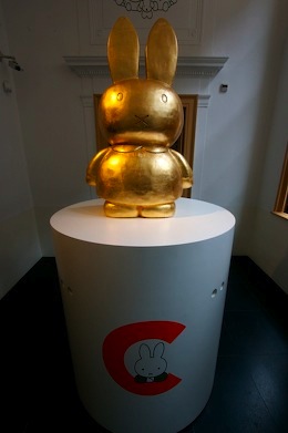 A golden statue of Miffy the bunny